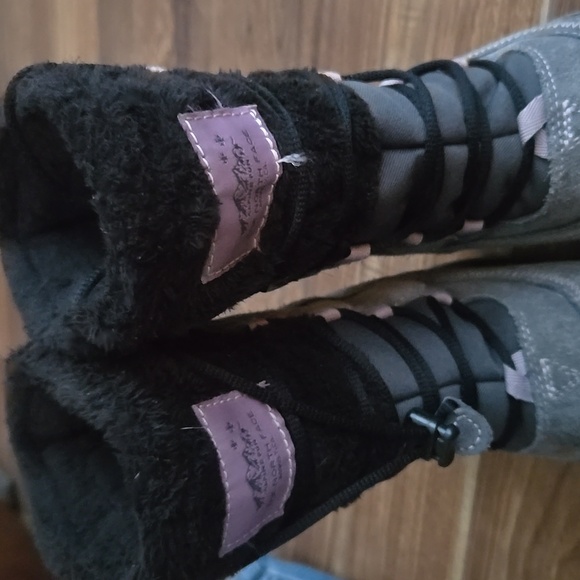 Girls North Face Boots Size 1 - Picture 5 of 6